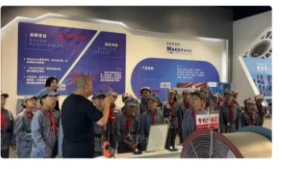Les élèves de la deuxième école élémentaire expérimentale de Wendeng ont visi...